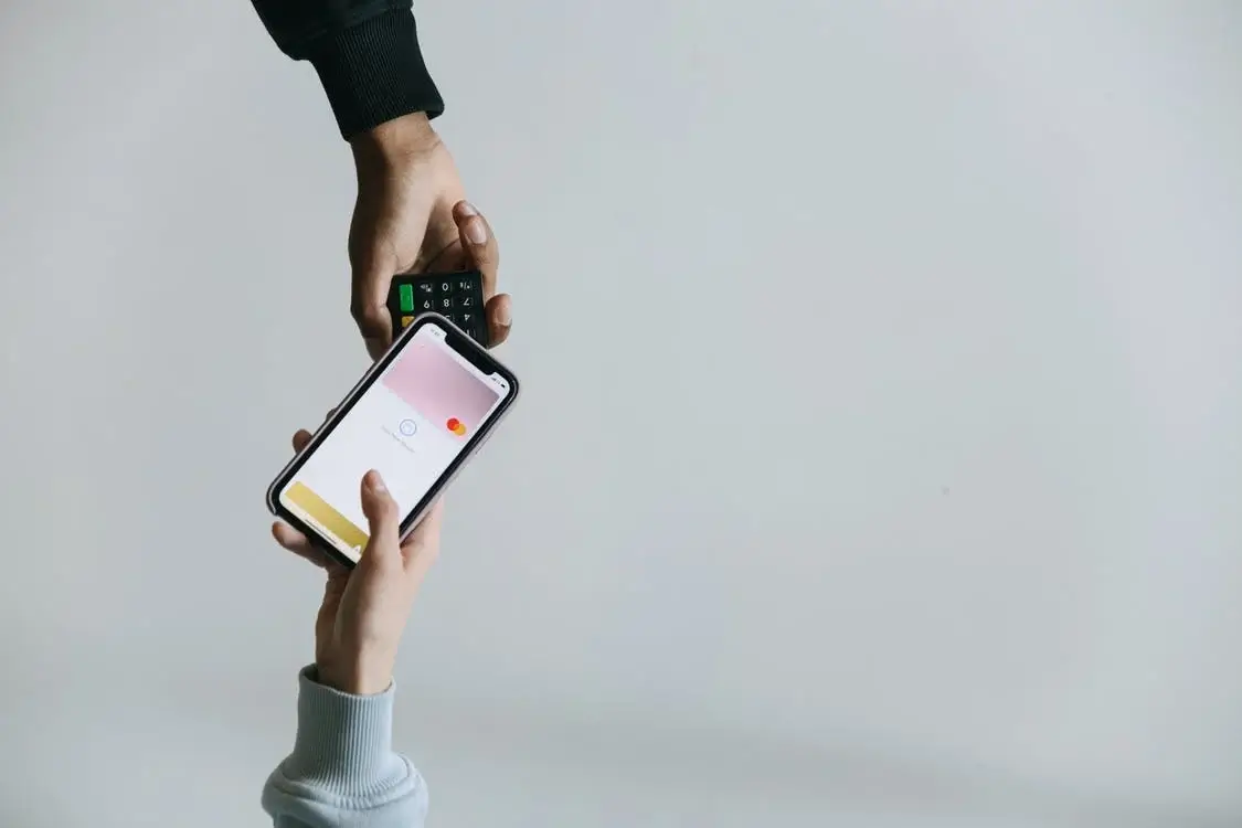Starling vs Monzo - Making Payments