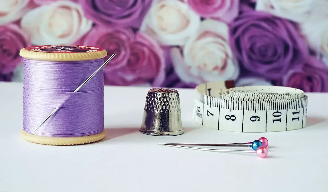 Sewing equipment to repair clothes