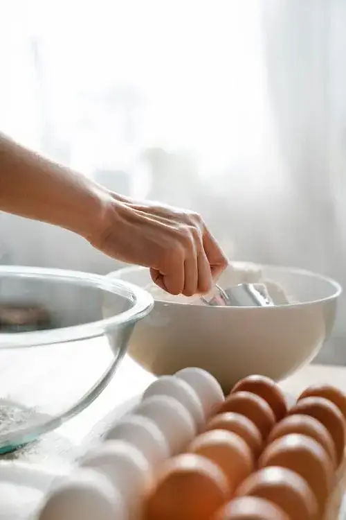making a cake from scratch